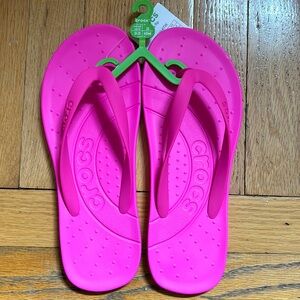 Crocs Pink Crush Flip Flops nwt size 8